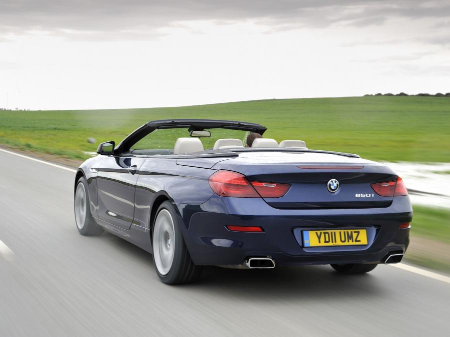  BMW 650i Convertible 2011 года  (UK) (фото 12 из 17)